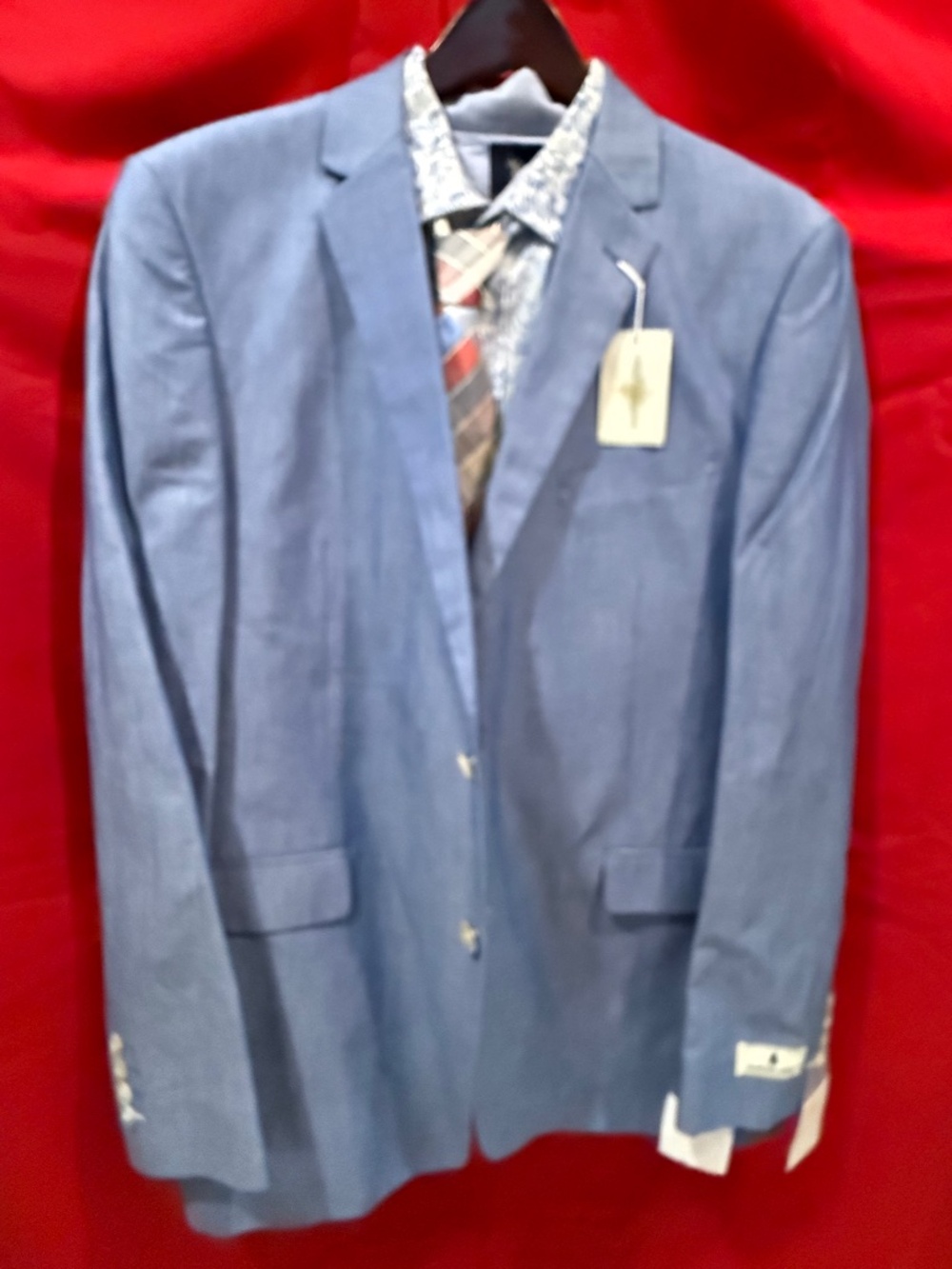SOUTHERN PINES LARGE JACKET AND 36W/32L SUITE WITH SHIRT AND SILK TIE